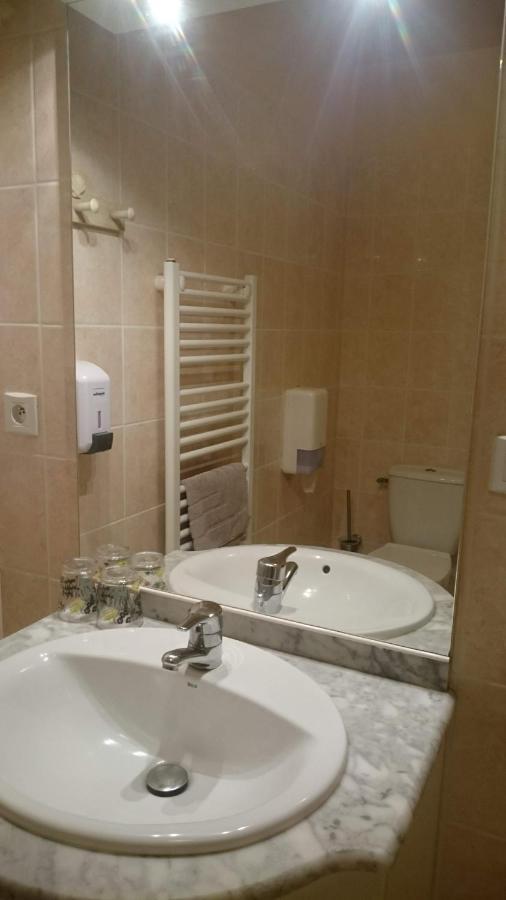 Chambres D'Hotes De L'Auberge L'Astrassadou Rézentières Zewnętrze zdjęcie